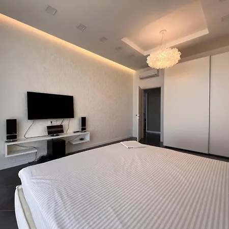 8 Pearl - Brilliant Sight *